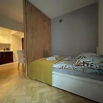 Bonifraterska 15 - Old Town شقة وارسو