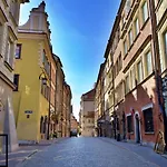 Bonifraterska 15 - Old Town شقة وارسو